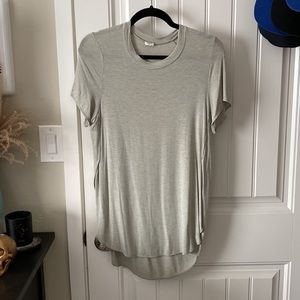 EUC Wilfred Capucine T-Shirt Green Split Side Sm